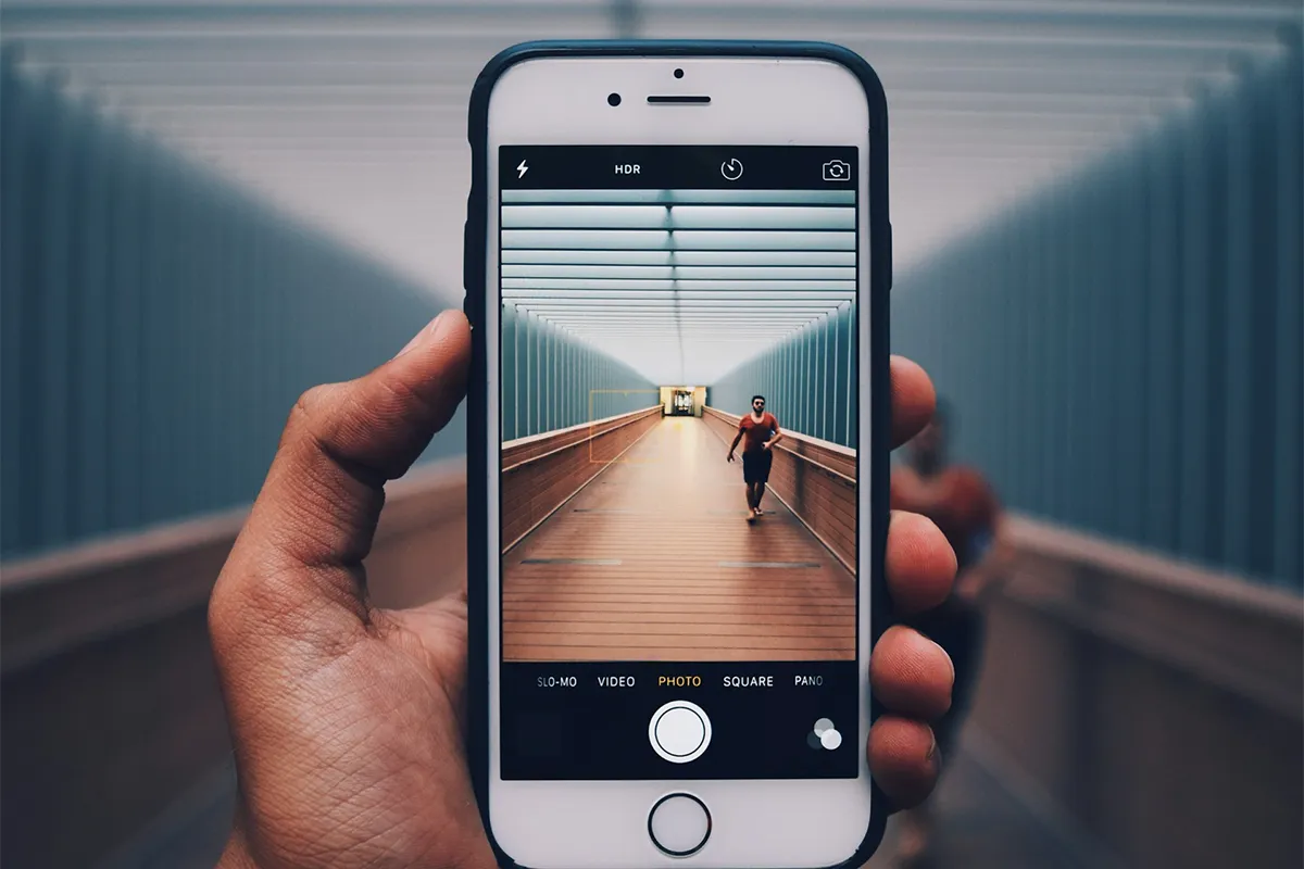 Kun je een telefoonfoto op groot formaat afdrukken? | printbeat.nl